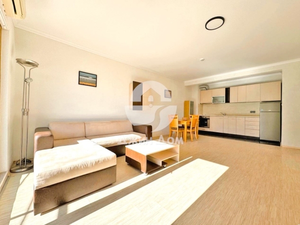 Двустаен апартамент в к.к. Слънчев бряг - 75 кв.м за 1060 €/кв.м - Снимка #1