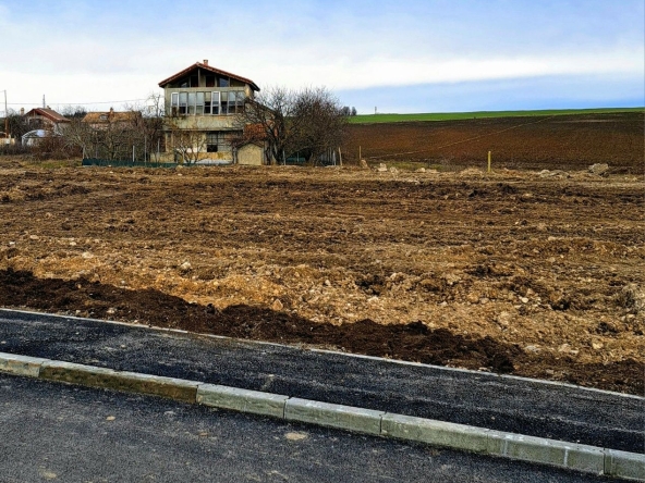 Парцел в Варна, Виница - 1147 кв.м за 70 €/кв.м - Снимка #1