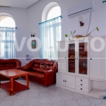 Дава се под наем Мезонет в Варна, Център - 130 кв.м за 1196.97 € - Снимка #1