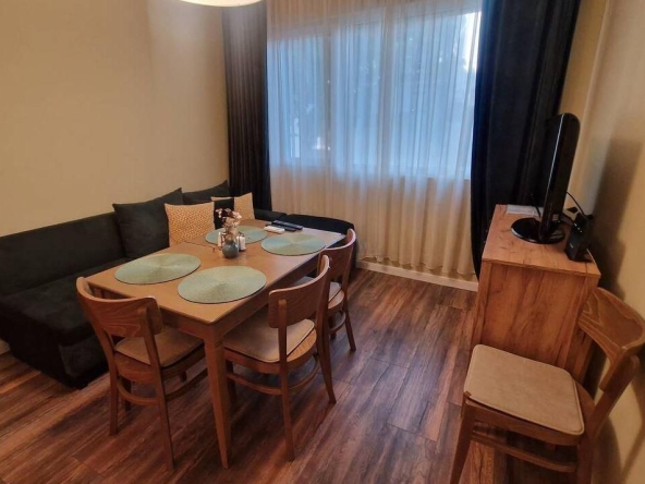 Дава се под наем Двустаен апартамент в Варна, Гръцка махала - 55 кв.м за 450 € - Снимка #1