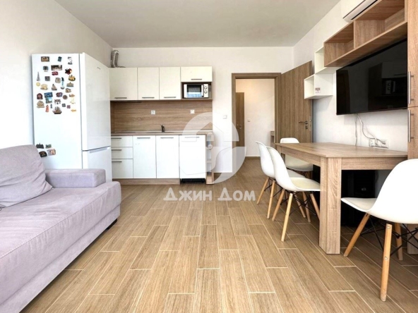 Тристаен апартамент в к.к. Слънчев бряг - 64 кв.м за 1076 €/кв.м - Снимка #1