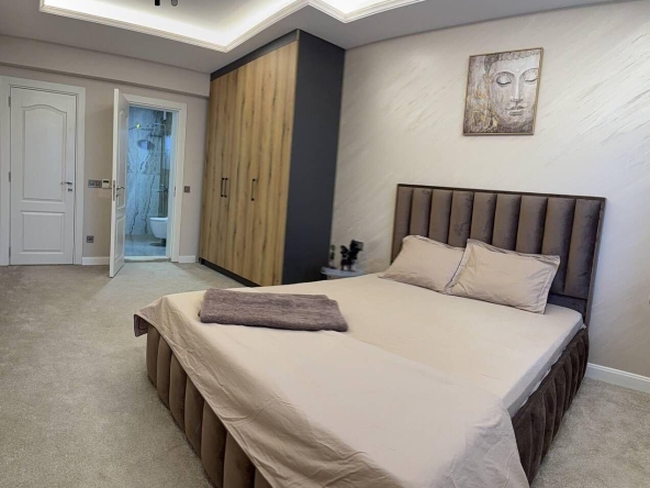 Дава се под наем Тристаен апартамент в София, Кръстова вада - 100 кв.м за 1100 € - Снимка #1