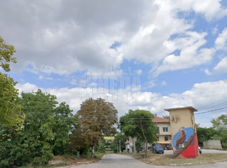 Къща в с. Куманово, Област Варна - 200 кв.м за 525 €/кв.м - Снимка #1