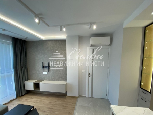 Двустаен апартамент в Шумен, Болницата - 62 кв.м за 2139 €/кв.м - Снимка #1