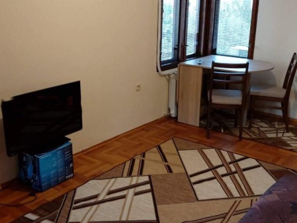 Дава се под наем Двустаен апартамент в София, Слатина - 40 кв.м за 450 € - Снимка #1