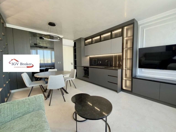 Дава се под наем Тристаен апартамент в София, Люлин 10 - 91 кв.м за 918 € - Снимка #1