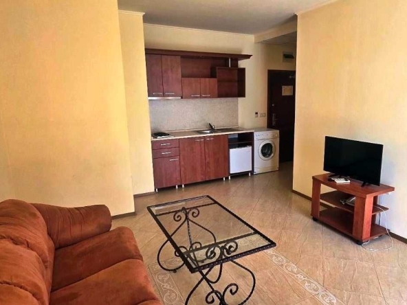 Двустаен апартамент в к.к. Слънчев бряг - 71 кв.м за 844 €/кв.м - Снимка #1