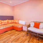 Дава се под наем Двустаен апартамент в Варна, Център - 40 кв.м за 387.6 € - Снимка #1