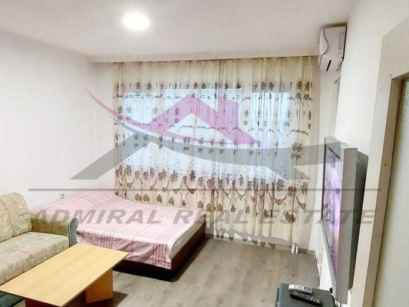 Дава се под наем Тристаен апартамент в Варна, ХЕИ - 65 кв.м за 600 € - Снимка #1
