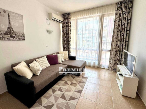 Двустаен апартамент в к.к. Слънчев бряг - 50 кв.м за 1470 €/кв.м - Снимка #1