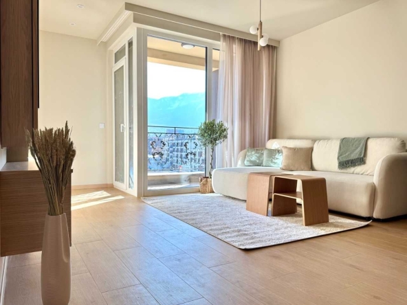 Дава се под наем Двустаен апартамент в София, Хладилника - 65 кв.м за 993.99 € - Снимка #1