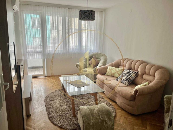 Дава се под наем Тристаен апартамент в Варна, Център - 75 кв.м за 500 € - Снимка #1