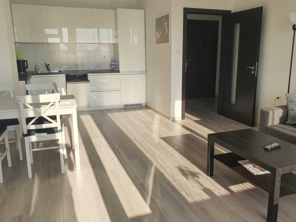 Дава се под наем Двустаен апартамент в Пловдив, Тракия - 78 кв.м за 420 € - Снимка #1