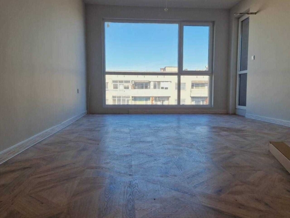 Тристаен апартамент в Пловдив, Кършияка - 111 кв.м за 1586 €/кв.м - Снимка #1
