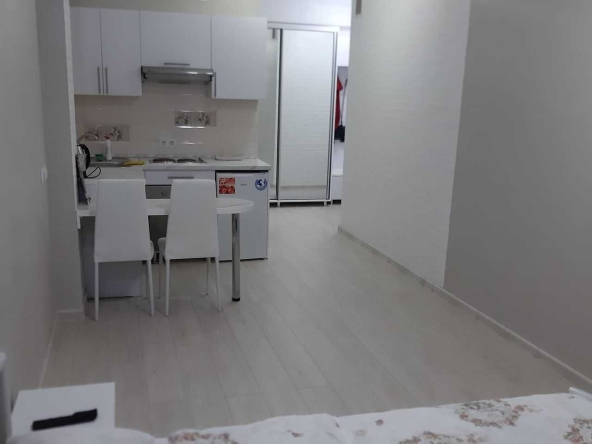 Дава се под наем Едностаен апартамент в София, Студентски град - 37 кв.м за 350 € - Снимка #1