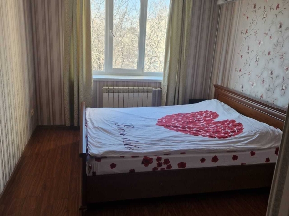 Дава се под наем Двустаен апартамент в София, Бенковски - 64 кв.м за 325 € - Снимка #1
