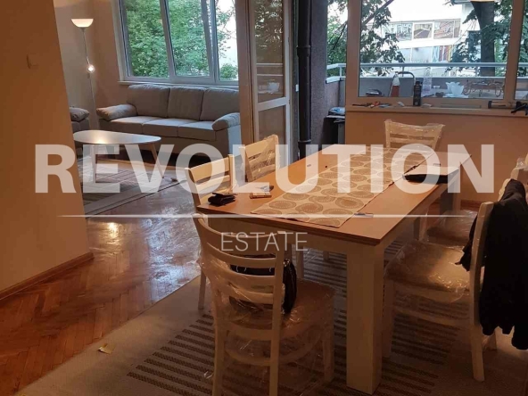 Дава се под наем Четиристаен апартамент в Варна, ВИНС - 110 кв.м за 650 € - Снимка #1