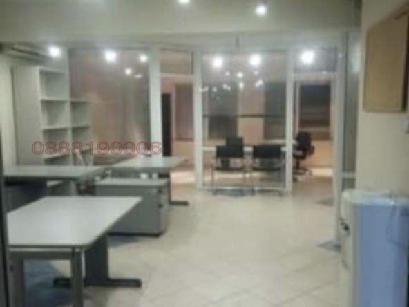 Дава се под наем Офис в ж.Зоопарк - 73 кв.м за 498.27 € - Снимка #1