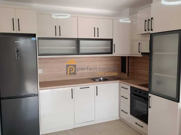 Дава се под наем Двустаен апартамент в Пловдив, Тракия - 70 кв.м за 598.23 € - Снимка #1