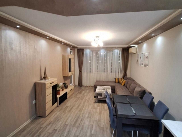 Двустаен апартамент в Пловдив, Кючук Париж - 64 кв.м за 1108 €/кв.м - Снимка #1