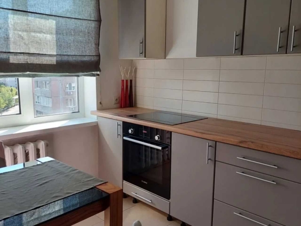 Дава се под наем Двустаен апартамент в София, Център - 56 кв.м за 510 € - Снимка #1