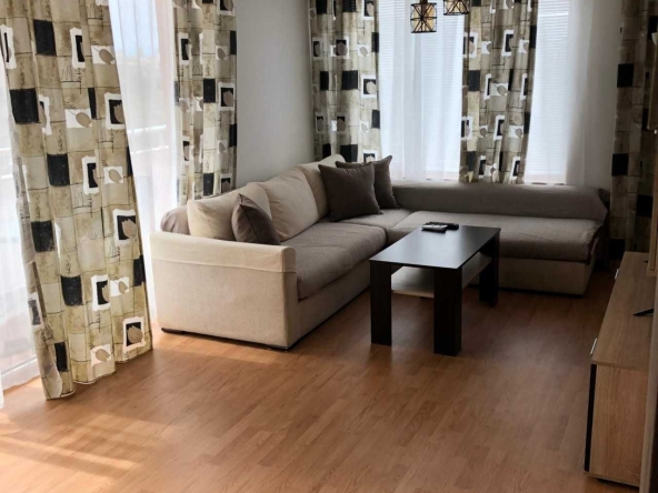 Дава се под наем Тристаен апартамент в Пловдив, Гагарин - 110 кв.м за 423.81 € - Снимка #1