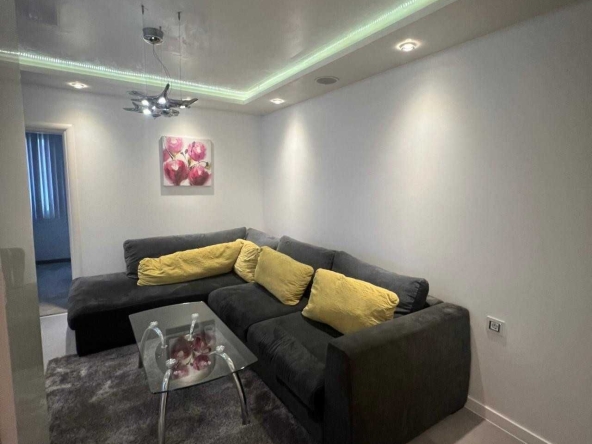 Дава се под наем Тристаен апартамент в Пловдив, Каменица 2 - 80 кв.м за 447.78 € - Снимка #1