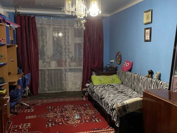 Дава се под наем Тристаен апартамент в София, Зона Б-18 - 100 кв.м за 510 € - Снимка #1