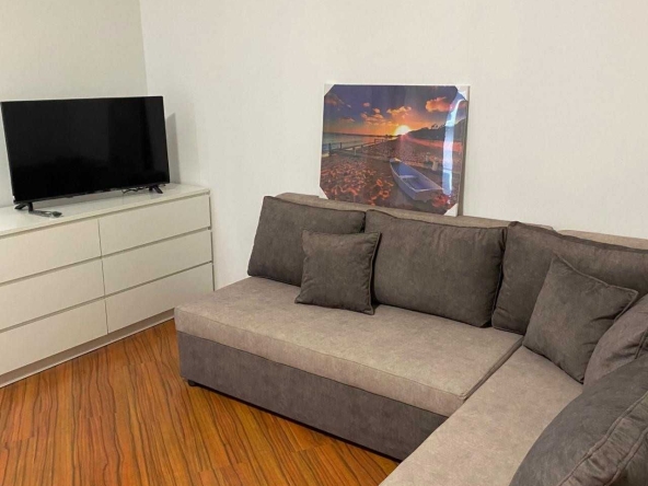 Дава се под наем Двустаен апартамент в Пловдив, Кършияка - 60 кв.м за 315 € - Снимка #1