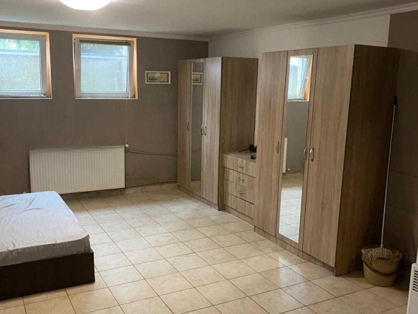 Дава се под наем Едностаен апартамент в Пловдив, Остромила - 32 кв.м за 250 € - Снимка #1