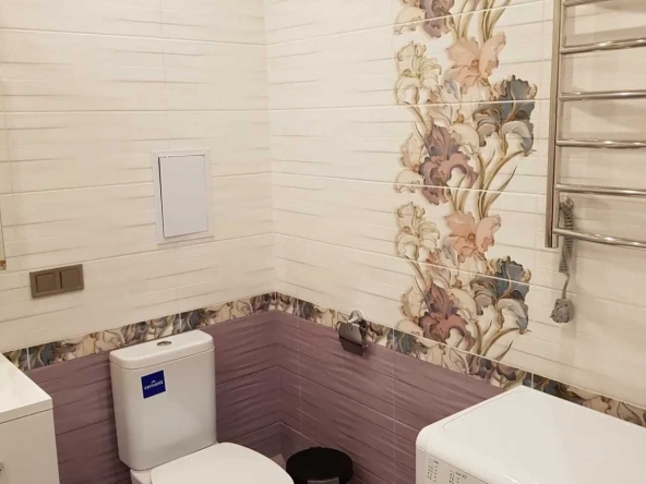 Дава се под наем Двустаен апартамент в София, Център - 54 кв.м за 407.49 € - Снимка #1