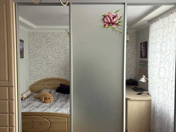 Дава се под наем Двустаен апартамент в София, Център - 55 кв.м за 433.5 € - Снимка #1