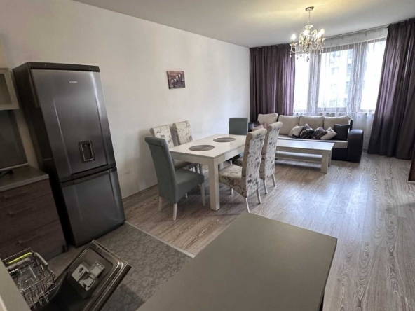 Дава се под наем Тристаен апартамент в Пловдив, Кючук Париж - 86 кв.м за 450 € - Снимка #1