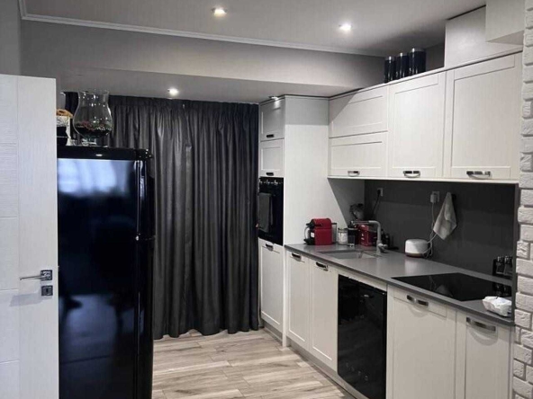 Тристаен апартамент в Пловдив, Кършияка - 104 кв.м за 2159 €/кв.м - Снимка #1