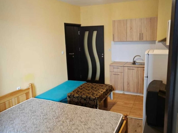 Дава се под наем Едностаен апартамент в Пловдив, Южен - 36 кв.м за 200 € - Снимка #1