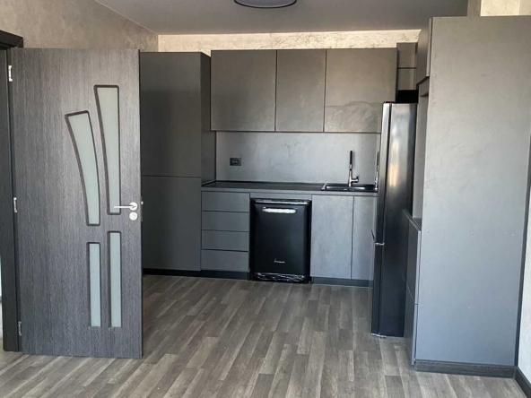 Двустаен апартамент в Пловдив, Беломорски - 77 кв.м за 1350 €/кв.м - Снимка #1