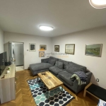 Двустаен апартамент в Пловдив, Център - 90 кв.м за 5 €/кв.м - Снимка #1