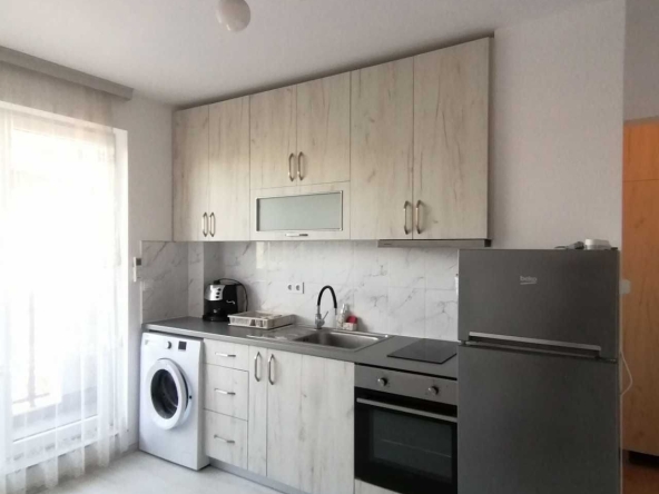 Дава се под наем Едностаен апартамент в Пловдив, Каменица 2 - 33 кв.м за 245 € - Снимка #1