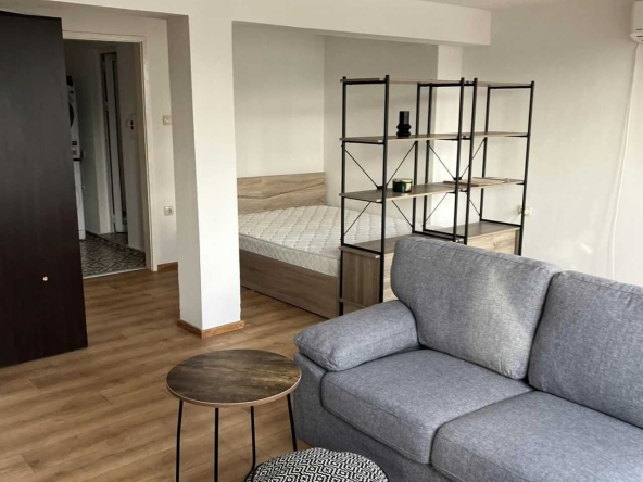 Дава се под наем Едностаен апартамент в Пловдив, Център - 55 кв.м за 325 € - Снимка #1