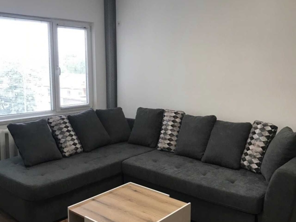 Дава се под наем Двустаен апартамент в Пловдив, Каменица 2 - 55 кв.м за 300 € - Снимка #1