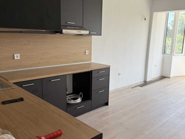 Тристаен апартамент в Пловдив, Център - 71 кв.м за 2529 €/кв.м - Снимка #1