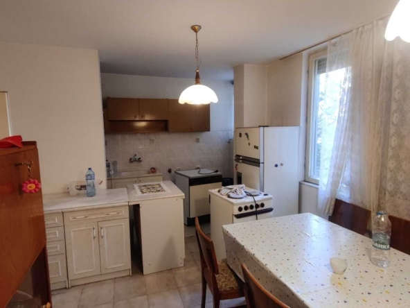 Тристаен апартамент в Пловдив, Каменица 1 - 110 кв.м за 2455 €/кв.м - Снимка #1