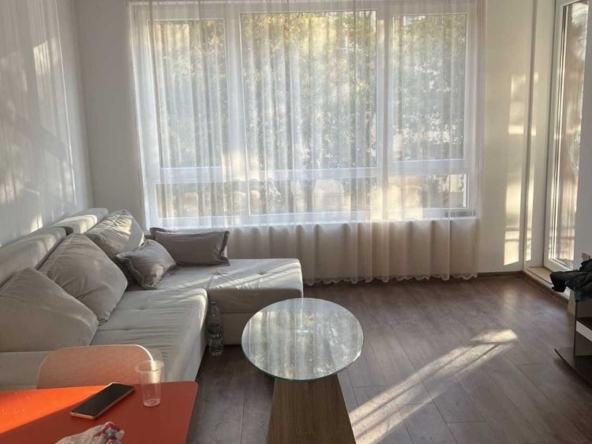 Двустаен апартамент в Пловдив, Южен - 65 кв.м за 1970 €/кв.м - Снимка #1