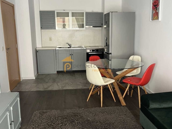 Дава се под наем Двустаен апартамент в Пловдив, Южен - 65 кв.м за 398.82 € - Снимка #1