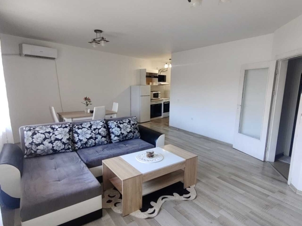 Двустаен апартамент в Пловдив, Център - 71 кв.м за 963 €/кв.м - Снимка #1