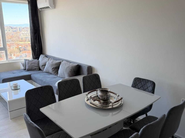 Тристаен апартамент в Пловдив, Съдийски - 98 кв.м за 1040 €/кв.м - Снимка #1