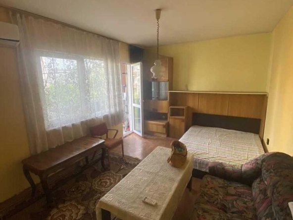 Едностаен апартамент в Пловдив, Център - 36 кв.м за 893 €/кв.м - Снимка #1