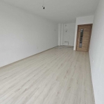 Двустаен апартамент в Пловдив, Център - 61 кв.м за 911 €/кв.м - Снимка #1