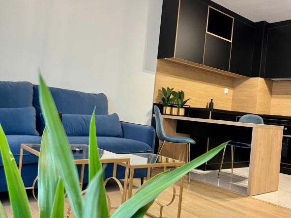 Дава се под наем Тристаен апартамент в Пловдив, Каменица 1 - 90 кв.м за 498.27 € - Снимка #1