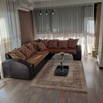 Дава се под наем Тристаен апартамент в Пловдив, Център - 116 кв.м за 598.23 € - Снимка #1